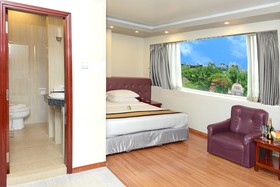 Grand United Ahlone