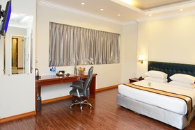 Grand United Ahlone