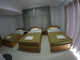 Golden Guest Hotel