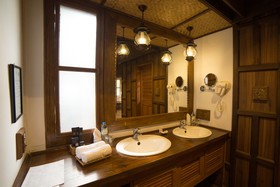 Inle Resort & Spa