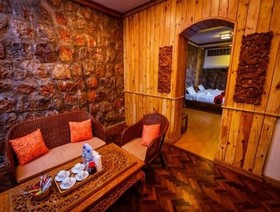 Pine Hill Resort