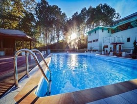 Pine Hill Resort