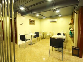 Diamonds Inn