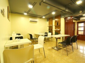 Diamonds Inn