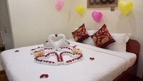 Diamonds Inn