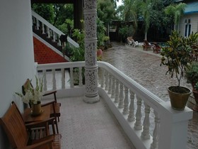 Emerald Land Inn Hotel