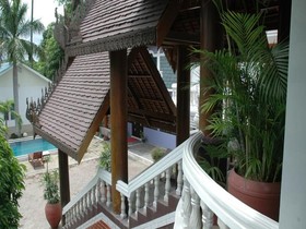 Emerald Land Inn Hotel