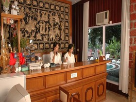 Emerald Land Inn Hotel
