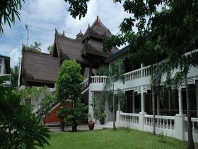 Emerald Land Inn Hotel