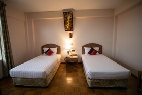 Golden Country Hotel