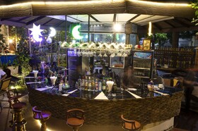 Golden Country Hotel