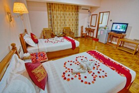 Golden Country Hotel