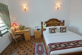 Hotel Mandalay
