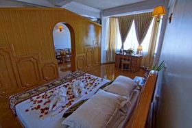 Hotel Mandalay