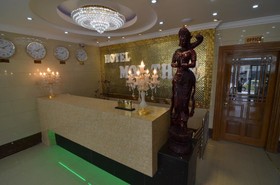 Hotel Moe Thee