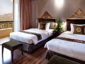 Mercure Mandalay Hill Resort
