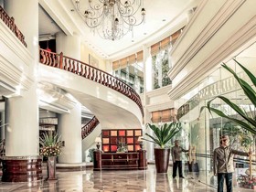 Mercure Mandalay Hill Resort