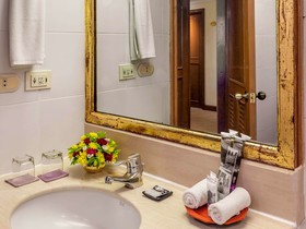 Mercure Mandalay Hill Resort