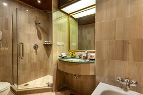 Mercure Mandalay Hill Resort