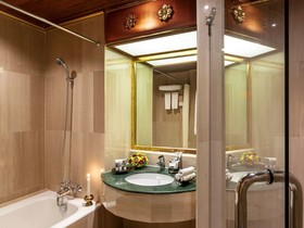 Mercure Mandalay Hill Resort