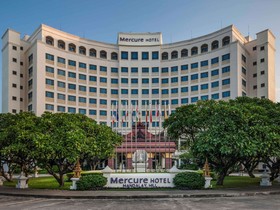Mercure Mandalay Hill Resort