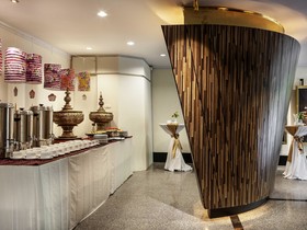 Mercure Mandalay Hill Resort