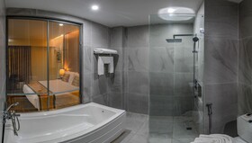 New Wave Hotel