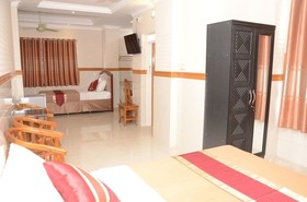 Nylon Hotel