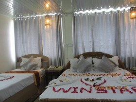 Win Star Hotel