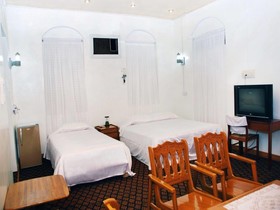 Than Lwin Hotel