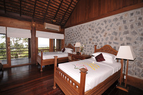 Popa Mountain Resort
