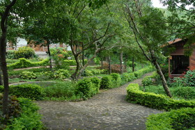 Popa Mountain Resort