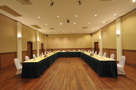Popa Mountain Resort