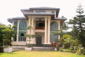 Myitkyina Palm Spring Resort Hotel