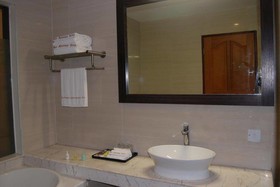 Man Myanmar Hotel