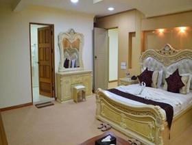 Myat Nan Yone Hotel