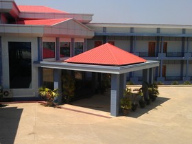 Nandar Thiri Hotel