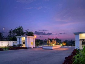 The Lake Garden Nay Pyi Taw - MGallery