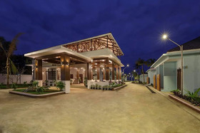 Ria Resort