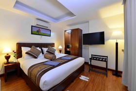Cherry Hills Hotel