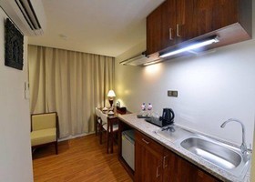 Cherry Hills Hotel