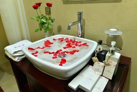 Cherry Hills Hotel