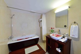 Cherry Hills Hotel