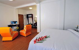 Clover Hotel