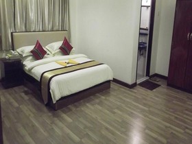 Golden Aye Yeik Mon Hotel