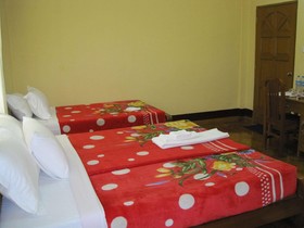 Golden Guest Inn