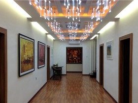 Golden Silk Road Hotel