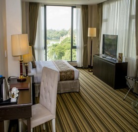 Esperado Lake View Hotel