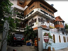 Kaung Lay Inn