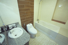 Platinum River View Hotel